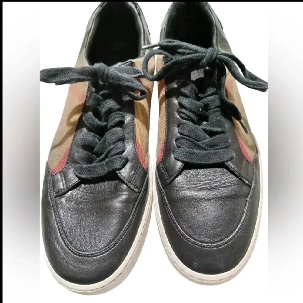 Burberry Black and Tan Men's Shoes